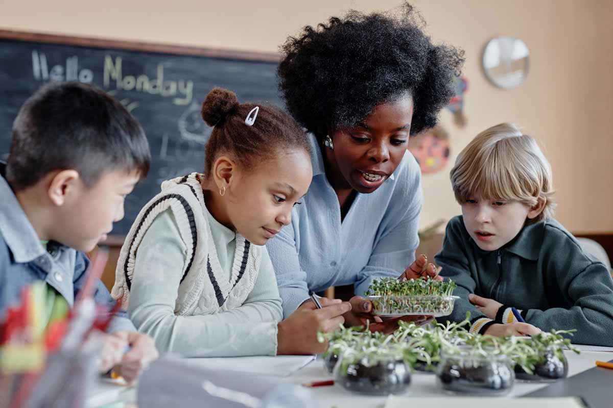 Children-learning-to-farm